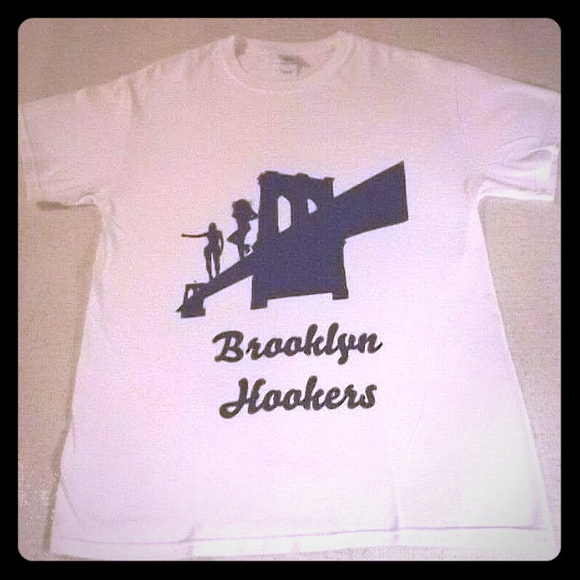 Vintage Brooklyn Hookers Tee - unisex size M - Picture 1 of 4
